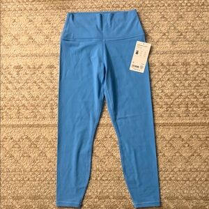 NWTs Athleta Transcend 7/8 Tight in Cornflower Size Small